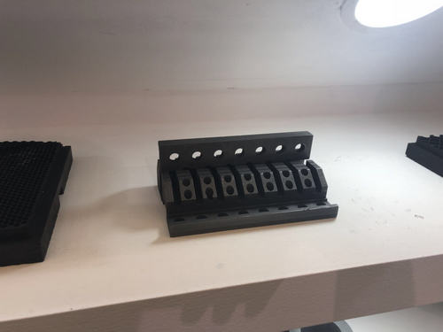 河南石墨模具有哪些異形特性呢？